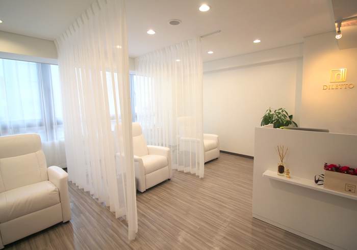 ディレット岐阜駅前店 内観